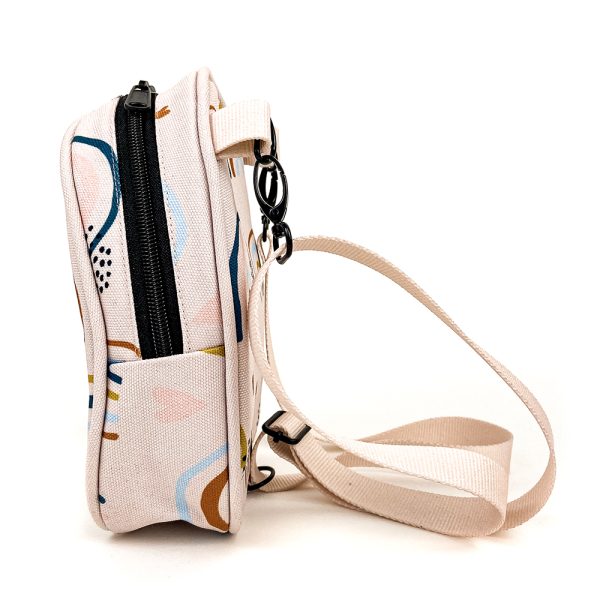 Torebeczka-plecak-tecze-rozowa-pastelowa-messengerbag-mini-backpack-rainbow-meadow-pink-pastele-Shellbag (3)