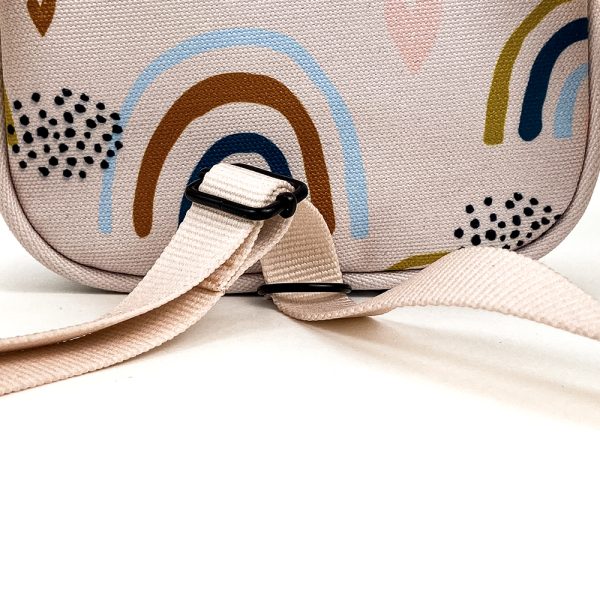 Torebeczka-plecak-tecze-rozowa-pastelowa-messengerbag-mini-backpack-rainbow-meadow-pink-pastele-Shellbag (4)